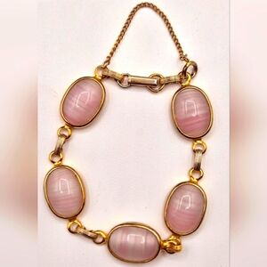 SARAH COVENTRY Pink Agate Oval Glass Cabochon Vintage Bracelet Gold Tone